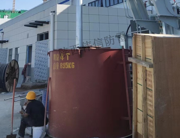咸陽彩虹光電廠房避雷塔安裝現(xiàn)場圖2 咸陽彩虹光電廠房避雷塔安裝現(xiàn)場圖2