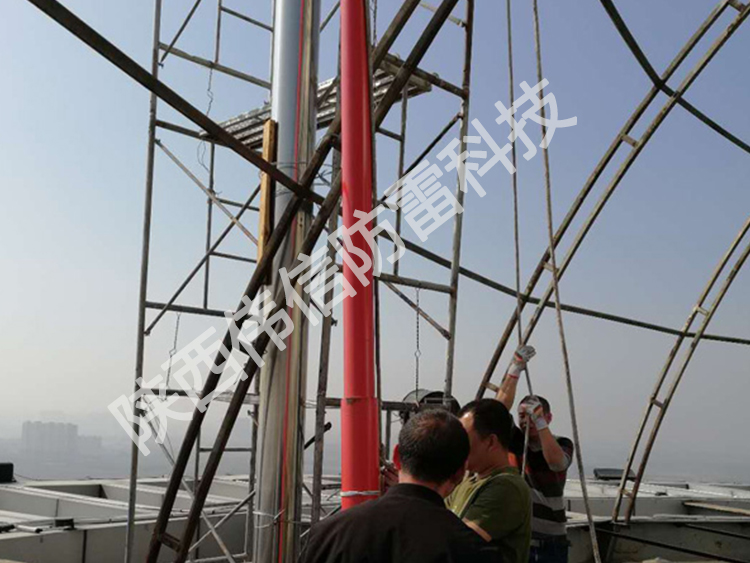 21米高強(qiáng)度玻璃鋼避雷針，氣象雷達(dá)站專用避雷針，防側(cè)擊絕緣接閃器產(chǎn)品展示二